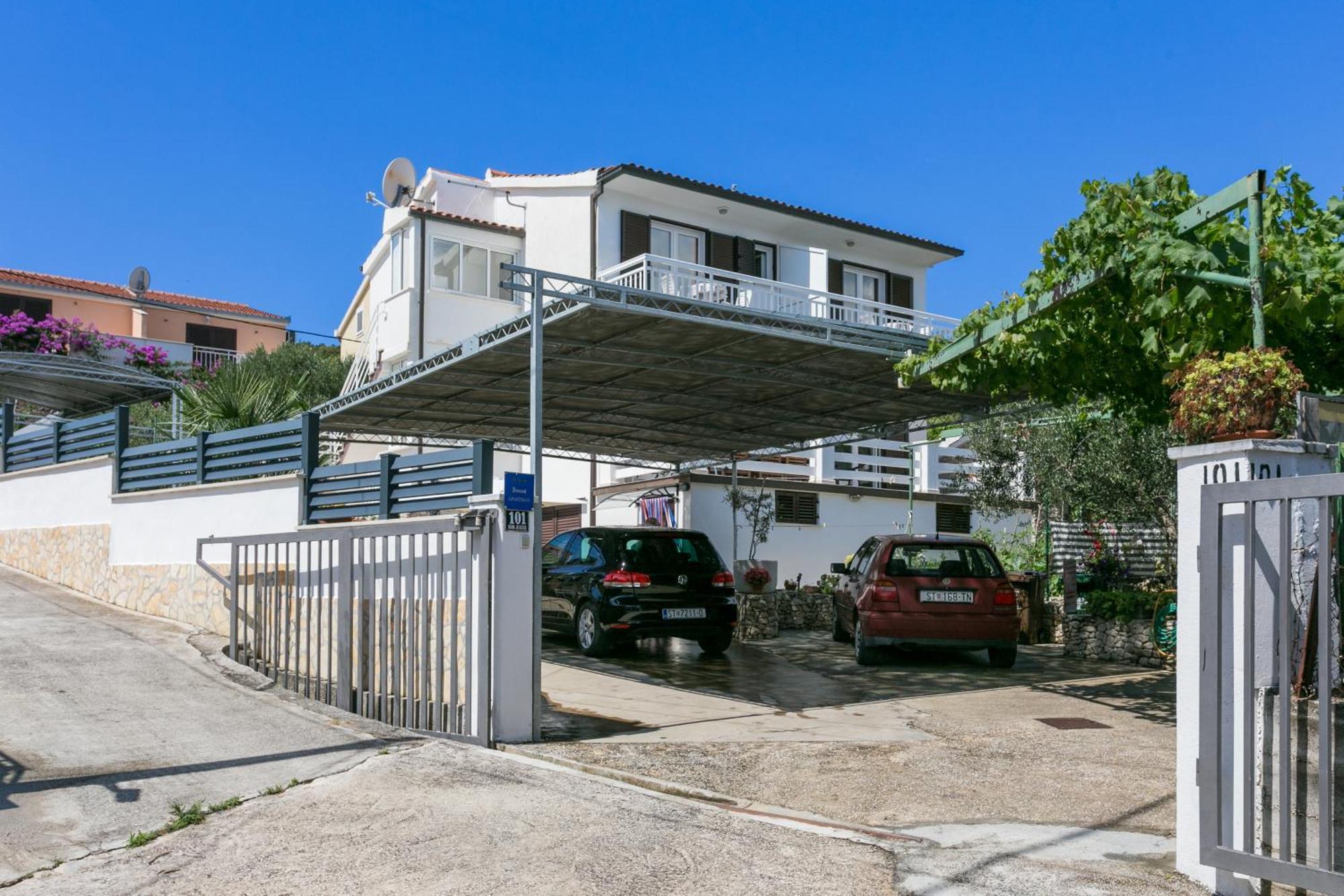 Apartments By The Sea Slatine, Ciovo - 6000 Zewnętrze zdjęcie